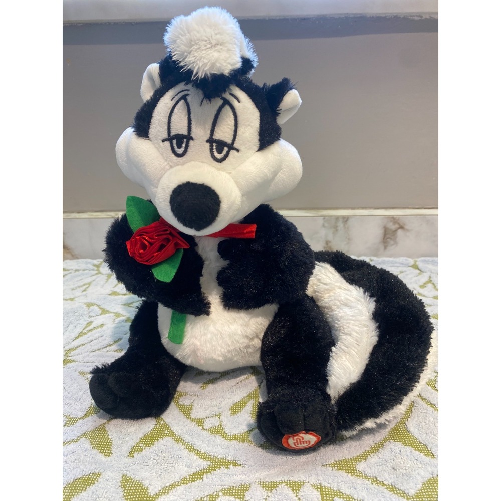 Hallmark 11" Pepe Le Pew Talking Skunk Plush Stuffed Toy Works & In Great Cond.!